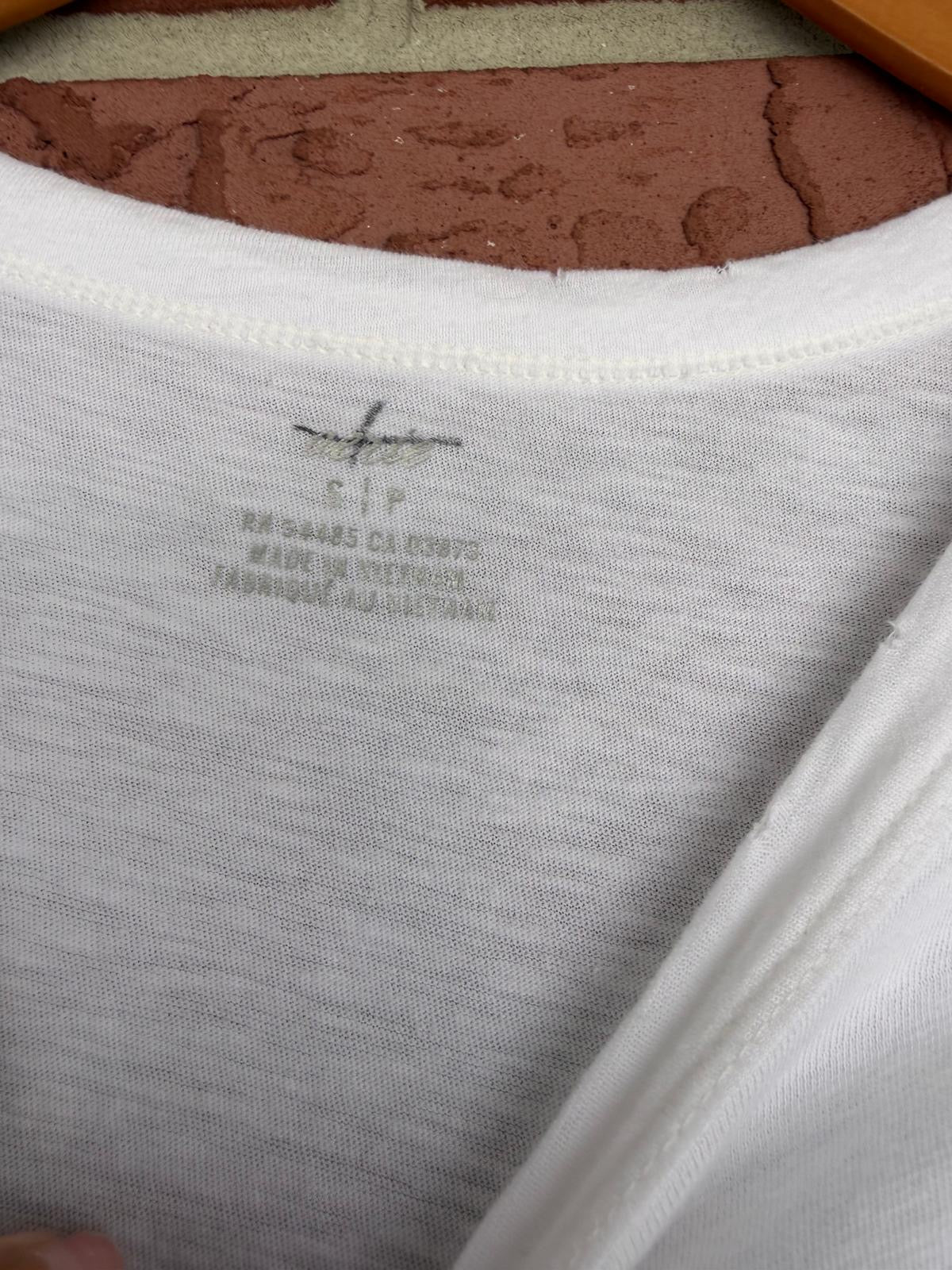 Aerie white shirt
