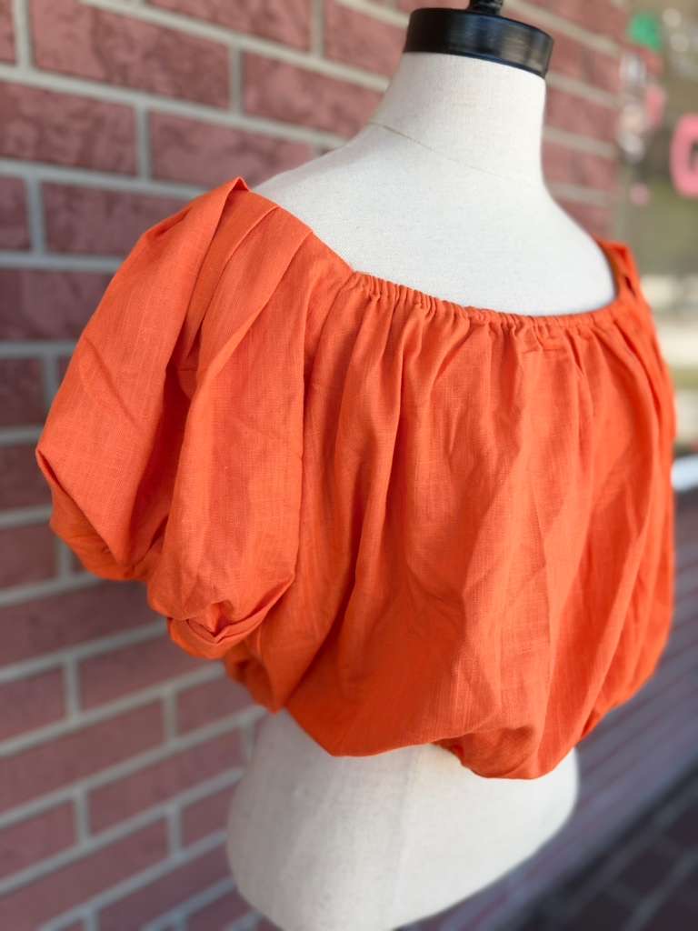 Puff sleeve orange crop top