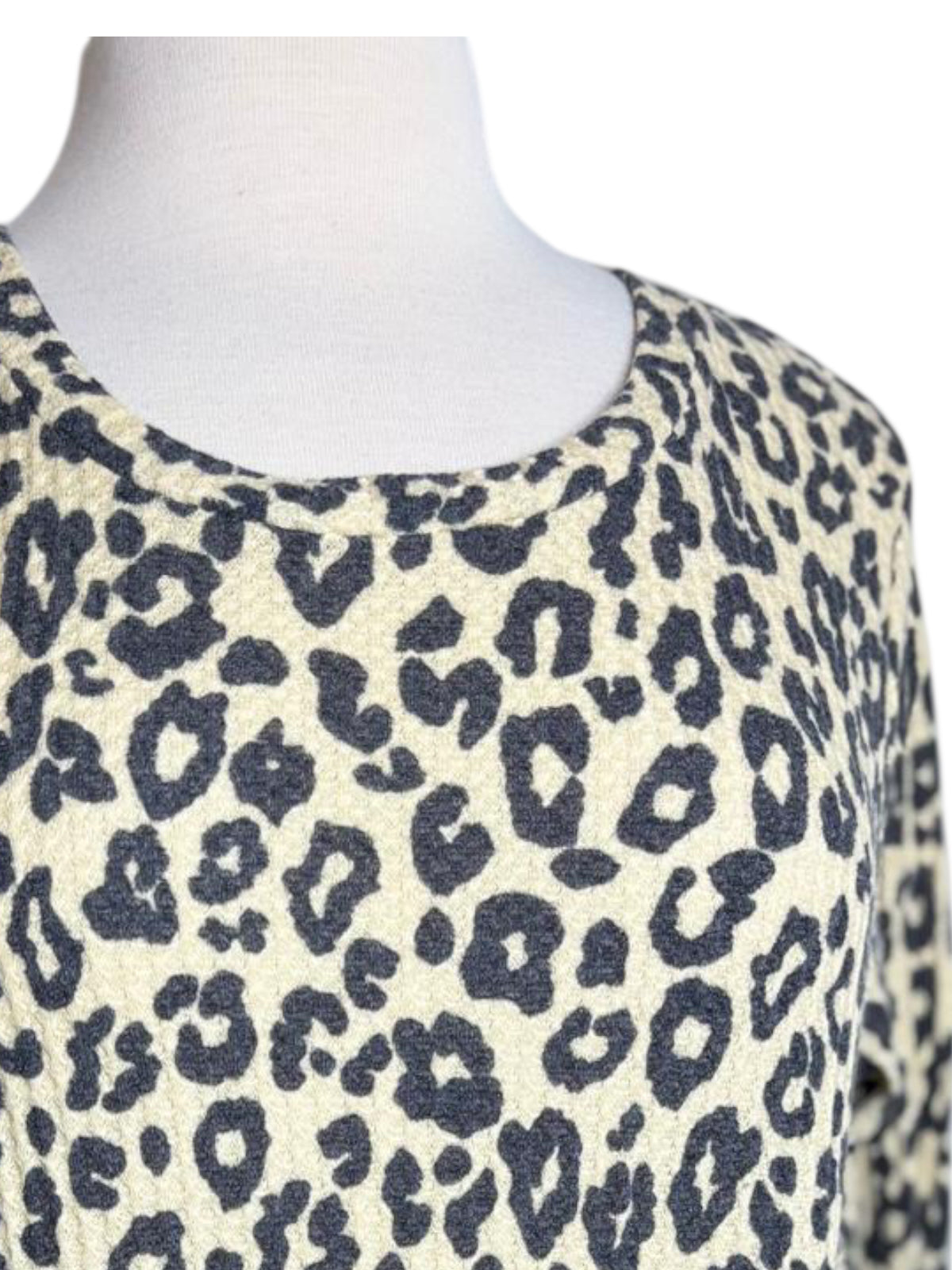 Waffle scrunch cheetah top