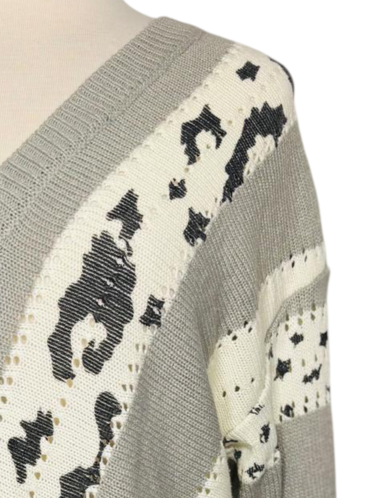 Leopard v designed sweater