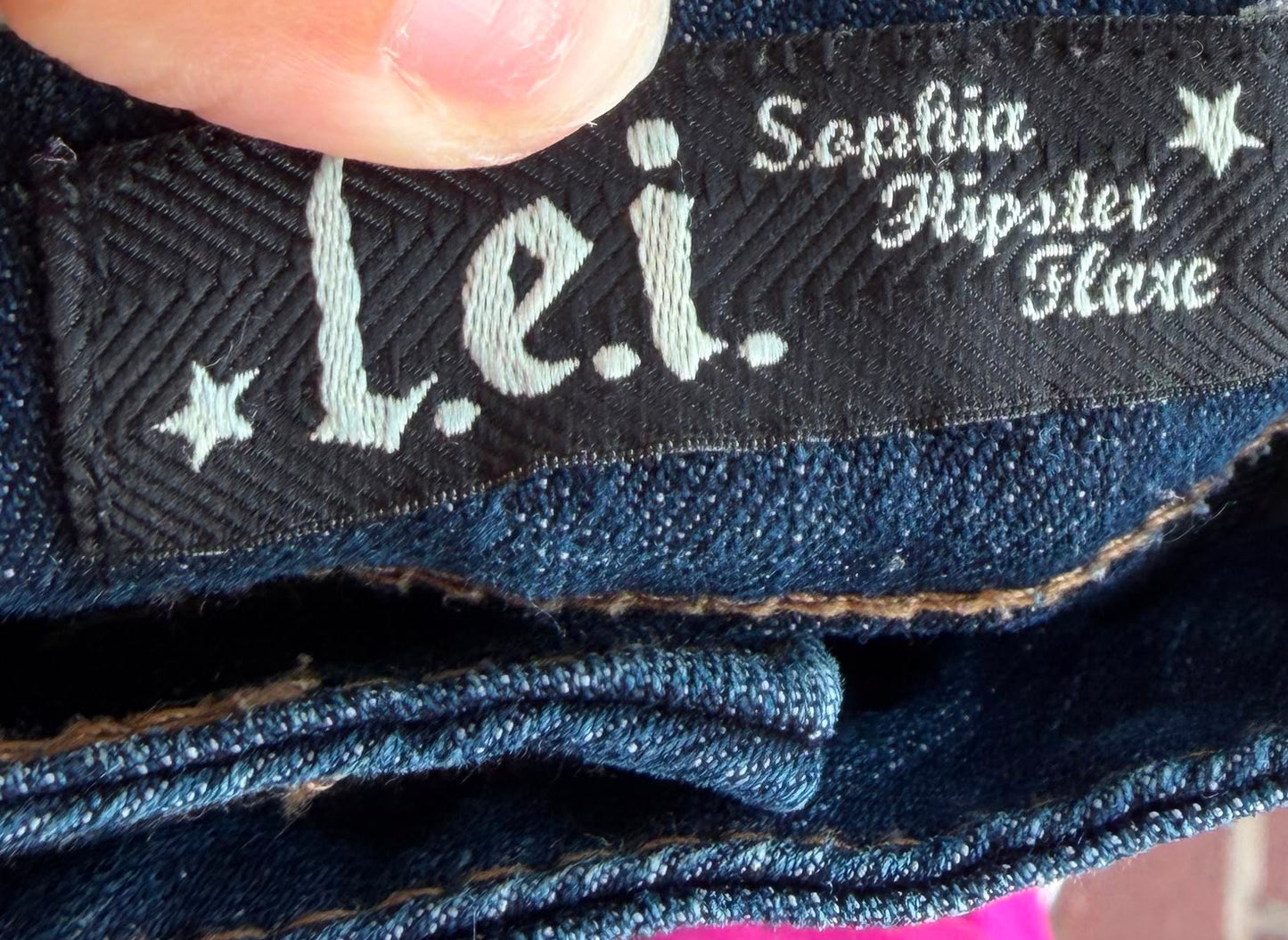 L.e.i Dark Wash Jeans