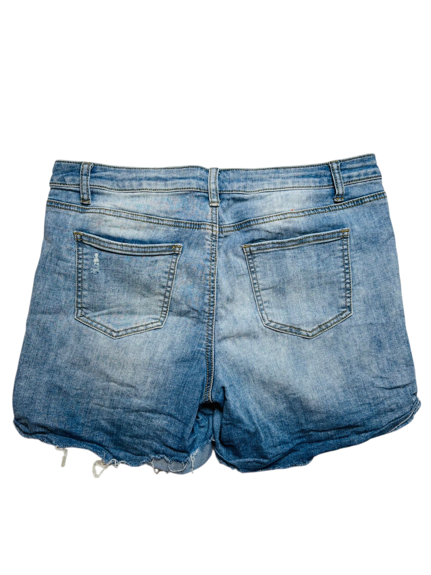 Versona lace peek shorts
