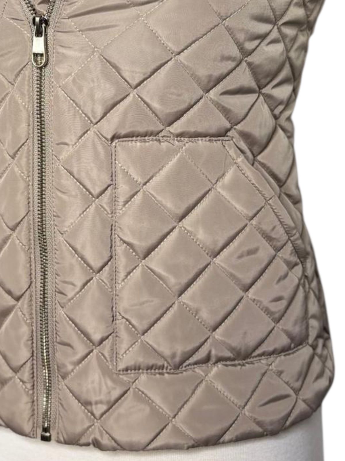 Copper key dark beige vest