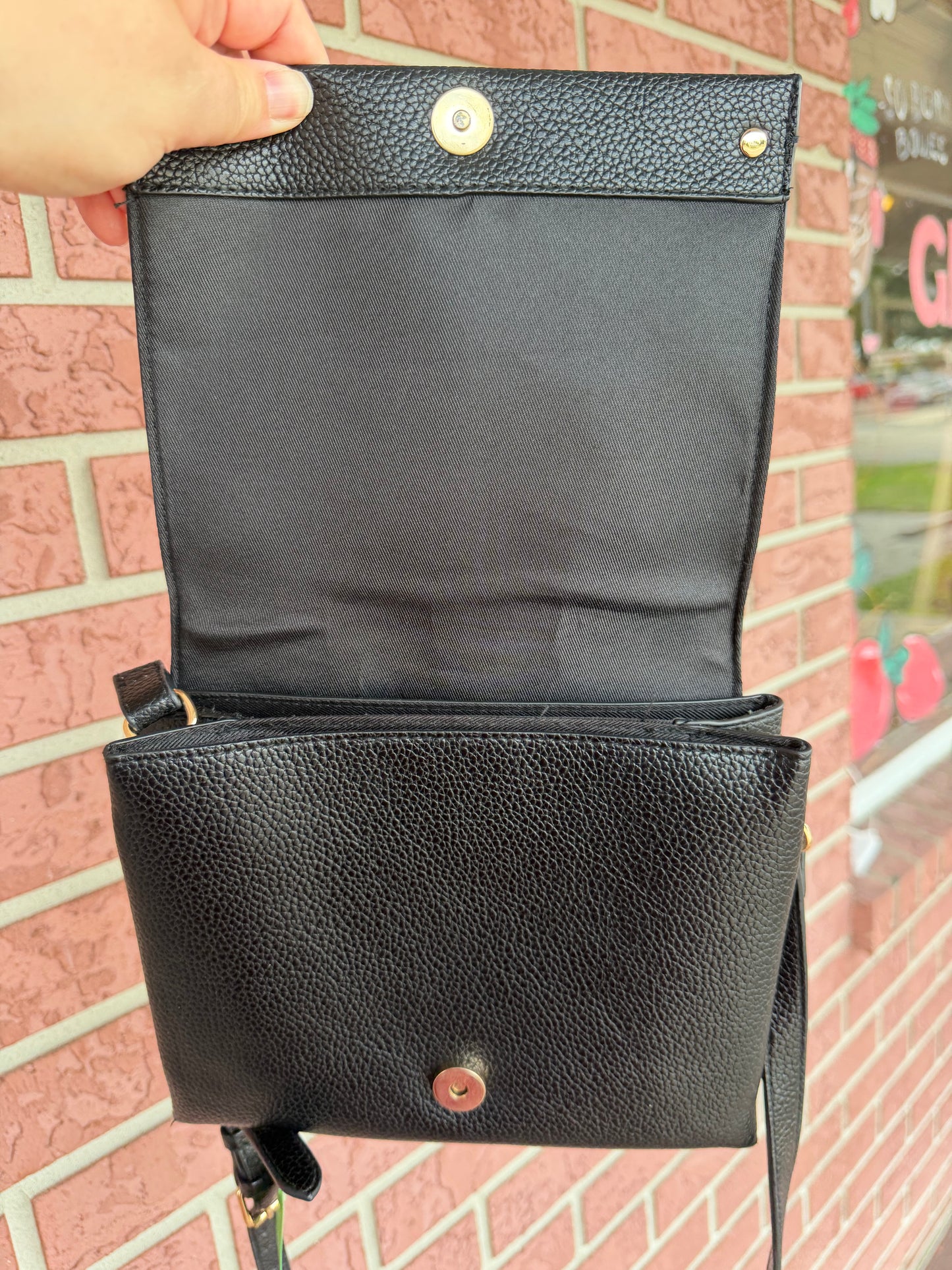 61102 Black leather bag