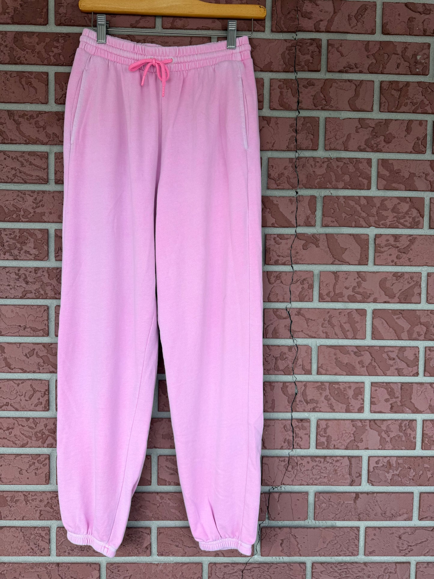 Old Navy pink sweatpants