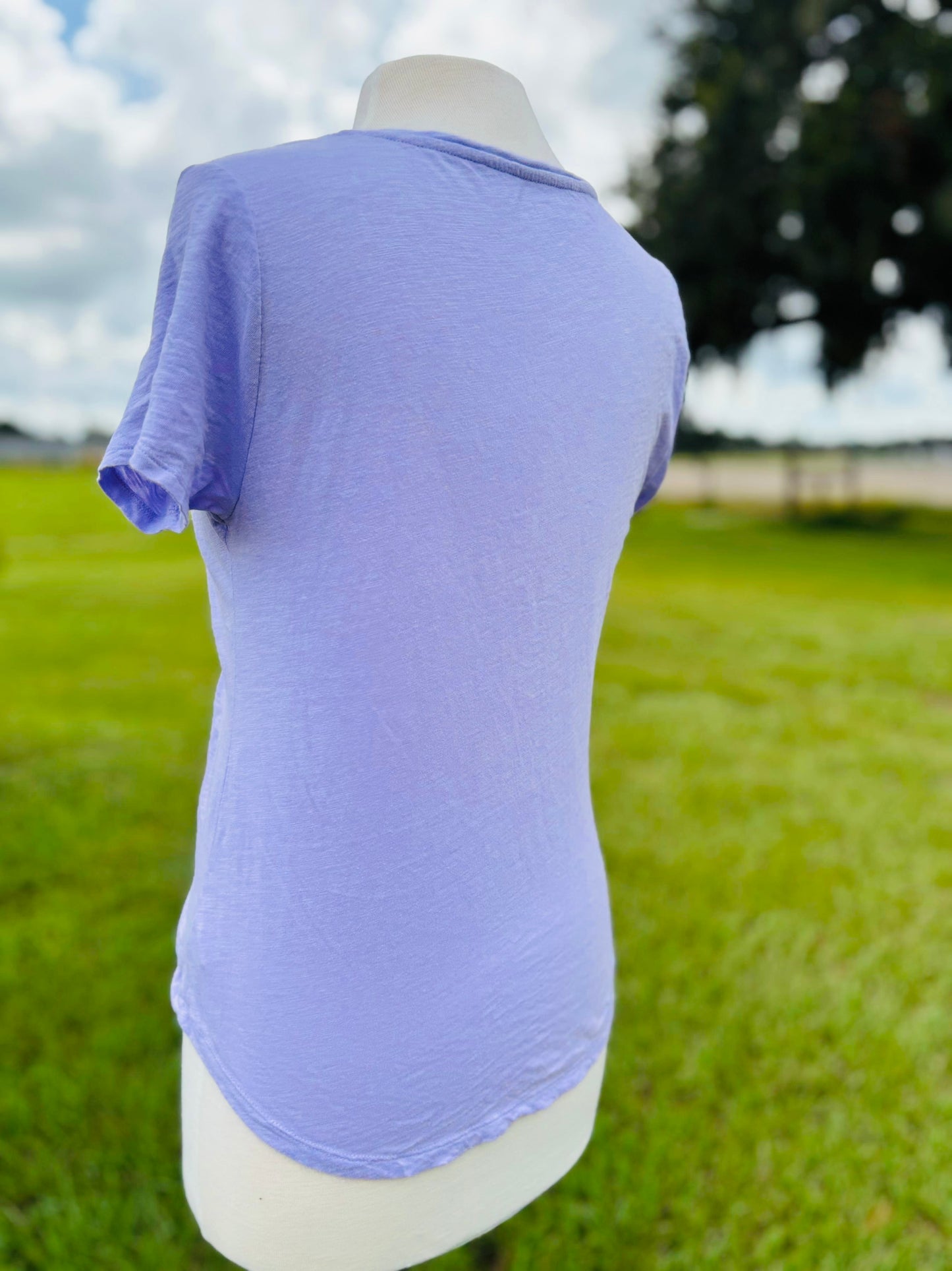 Old Navy lavender t-shirt