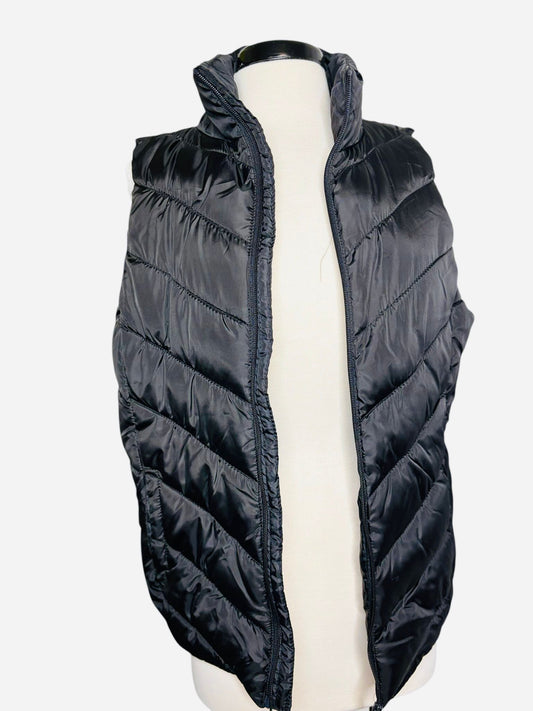So black puff vest