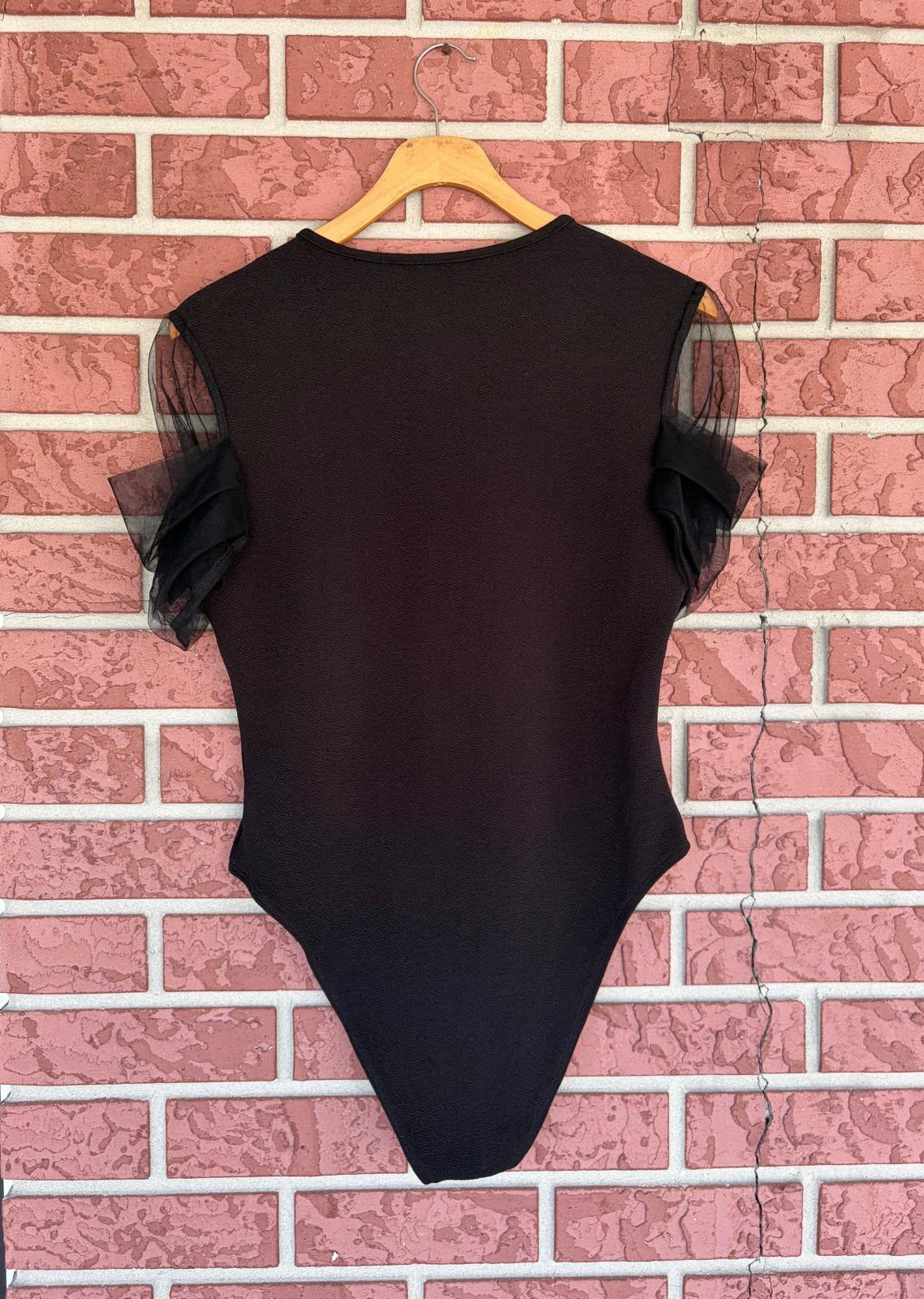 SHEIN Black Puff Sleeve Bodysuit