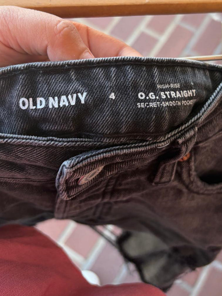 Old Navy black denim shorts