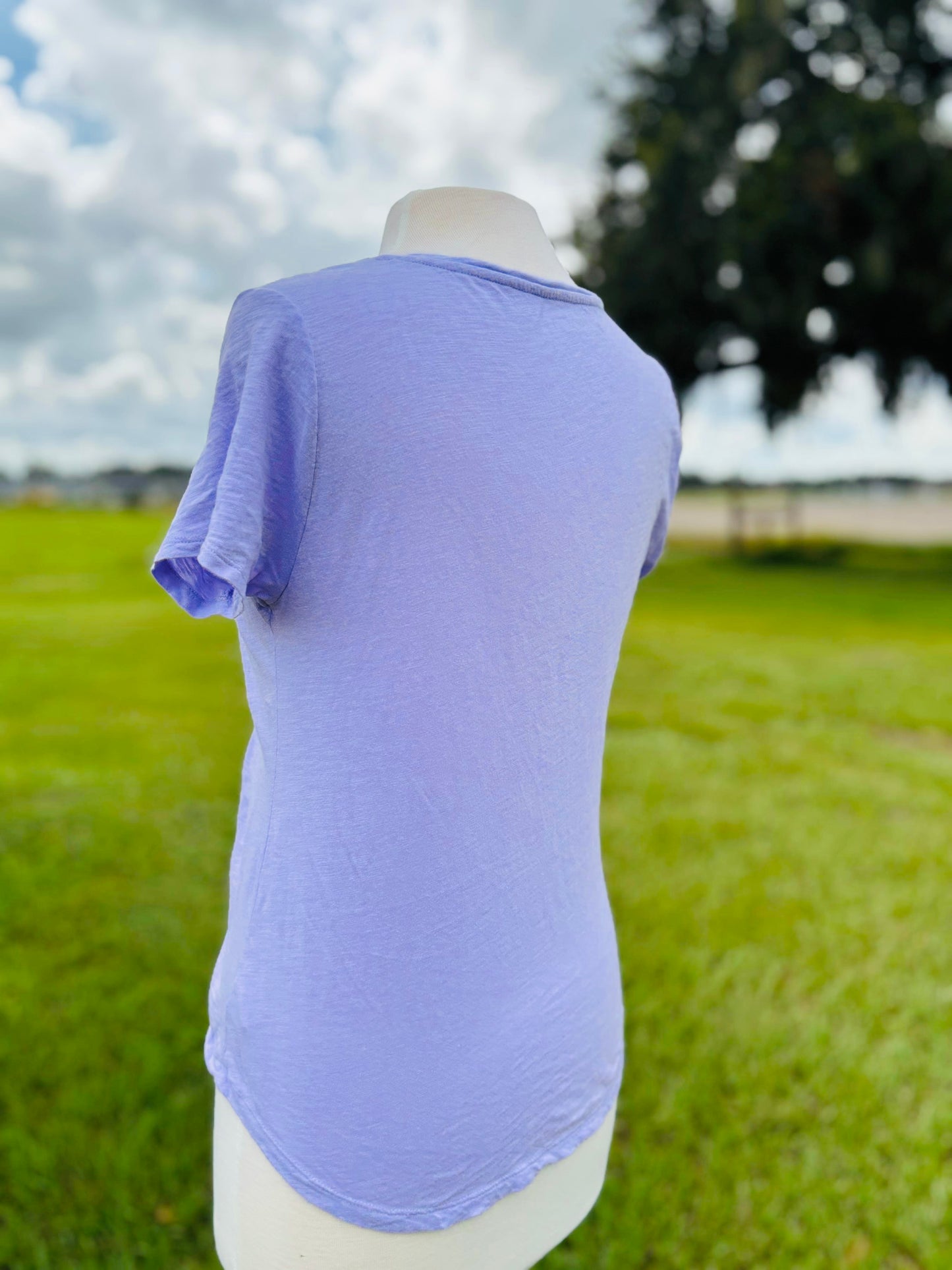 Old Navy lavender t-shirt