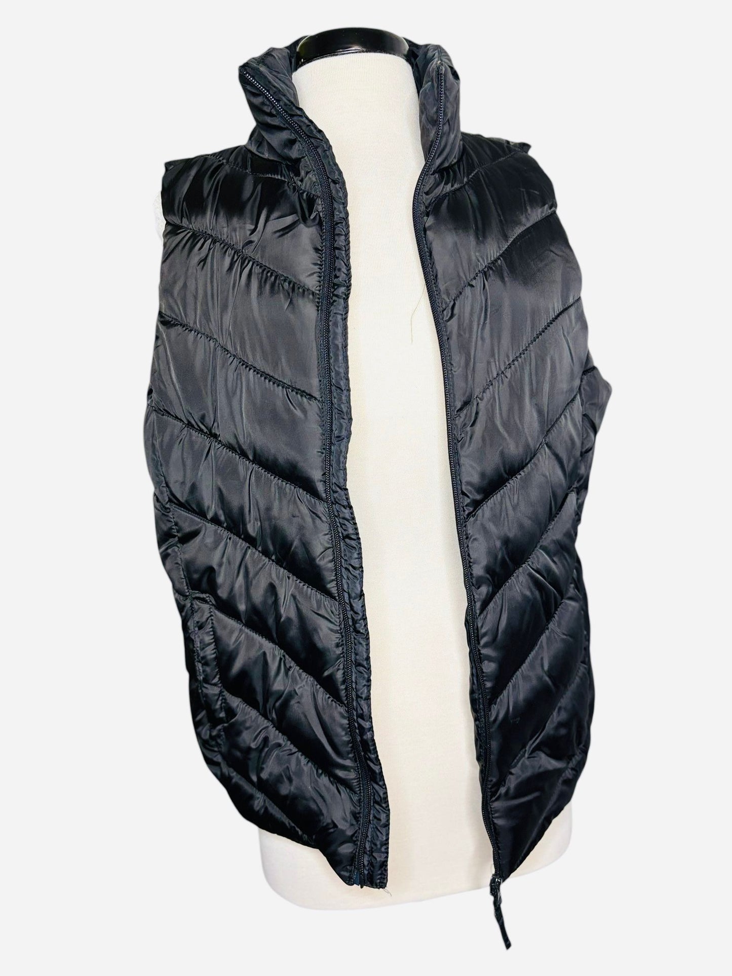 So black puff vest
