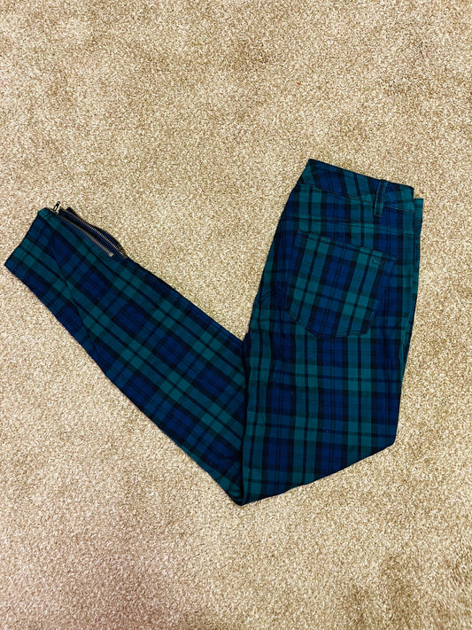 Vineyard Vines plaid pants