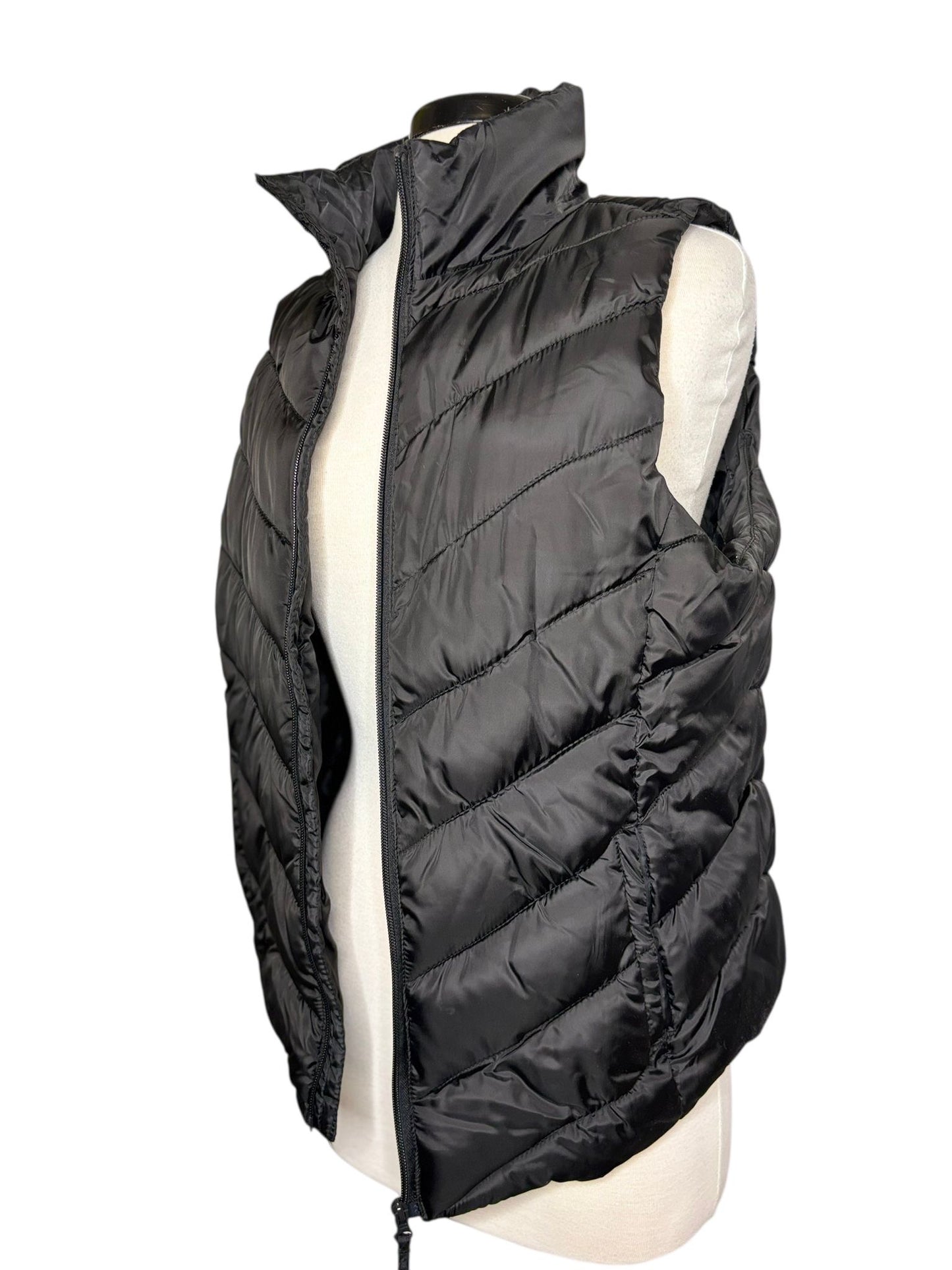So black puff vest