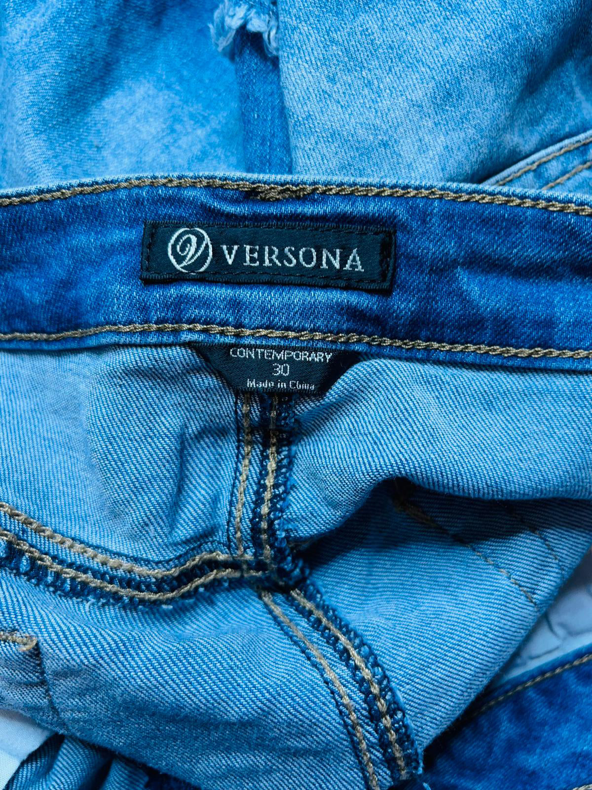 Versona lace peek shorts