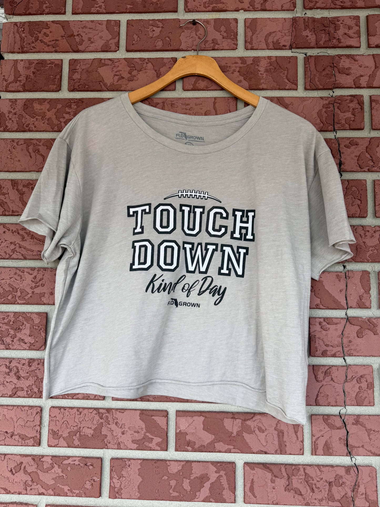Flo Grown grey touch down cropped Tshirt