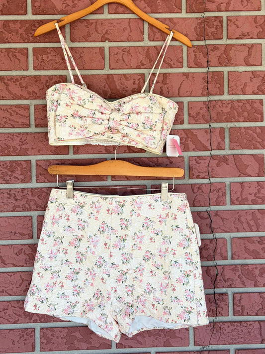 Altar’d State 2 piece floral set