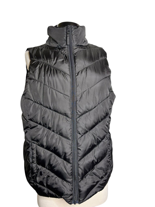 So black puff vest