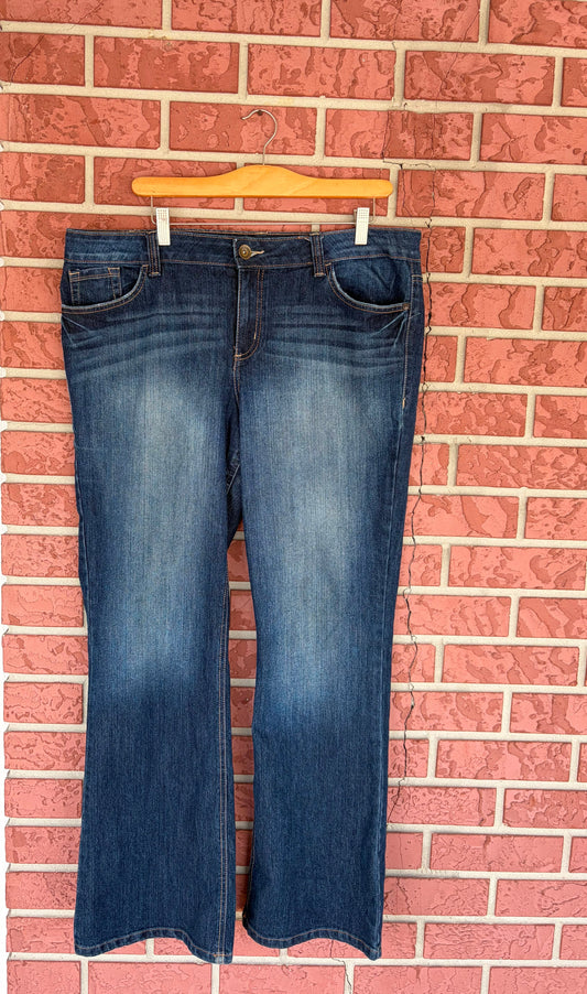 L.e.i Dark Wash Jeans