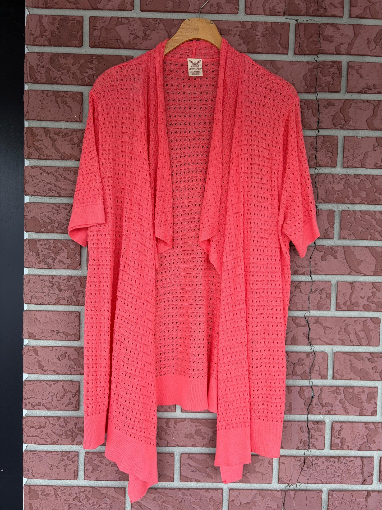 FG pink eyelet cardigan ￼