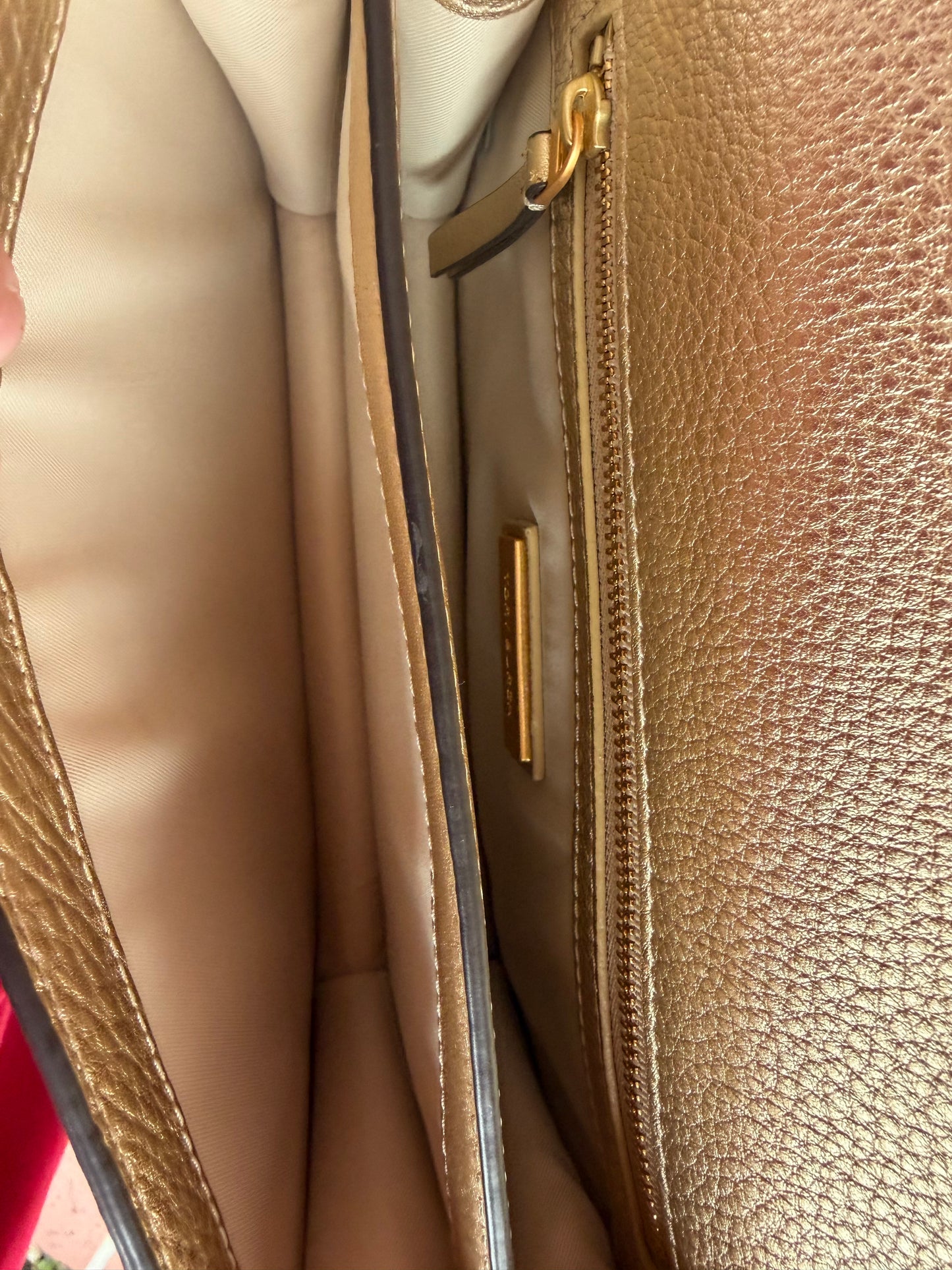12220 Tory Burch Gold crossbody bag
