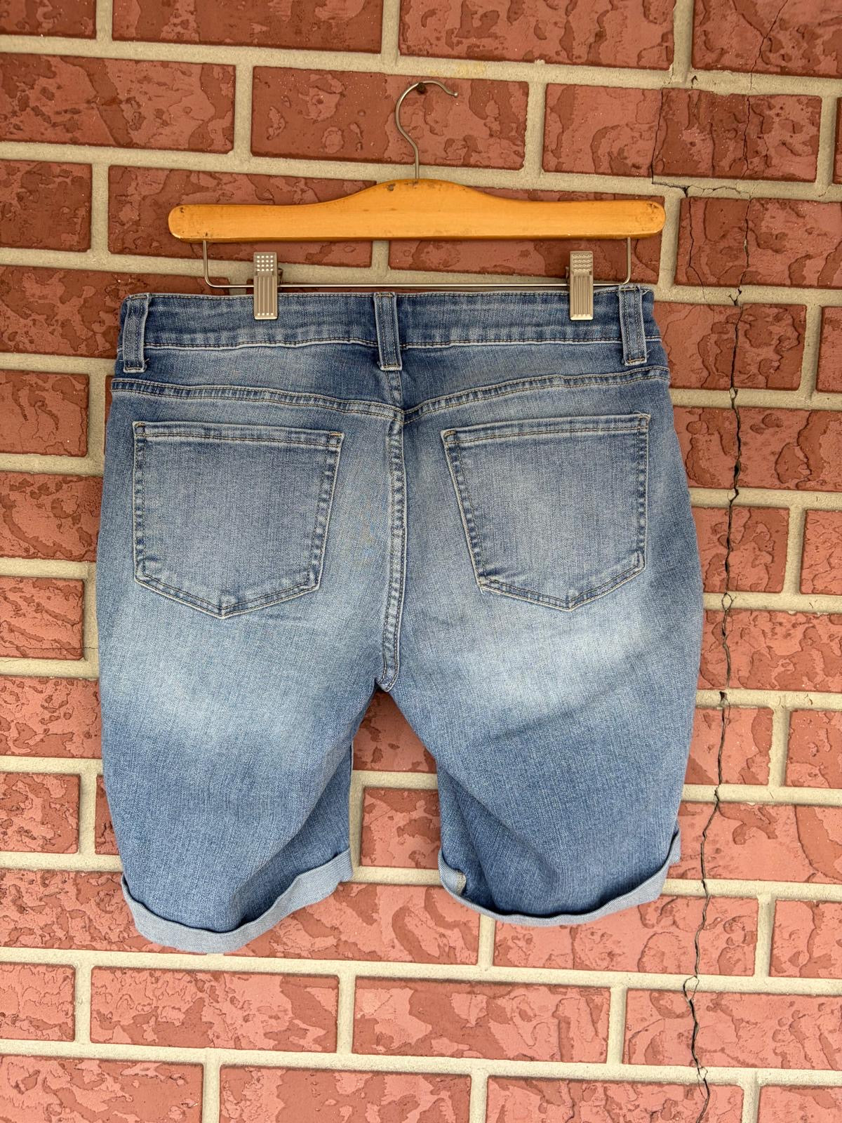 Time and Tru Bermuda jeans shorts