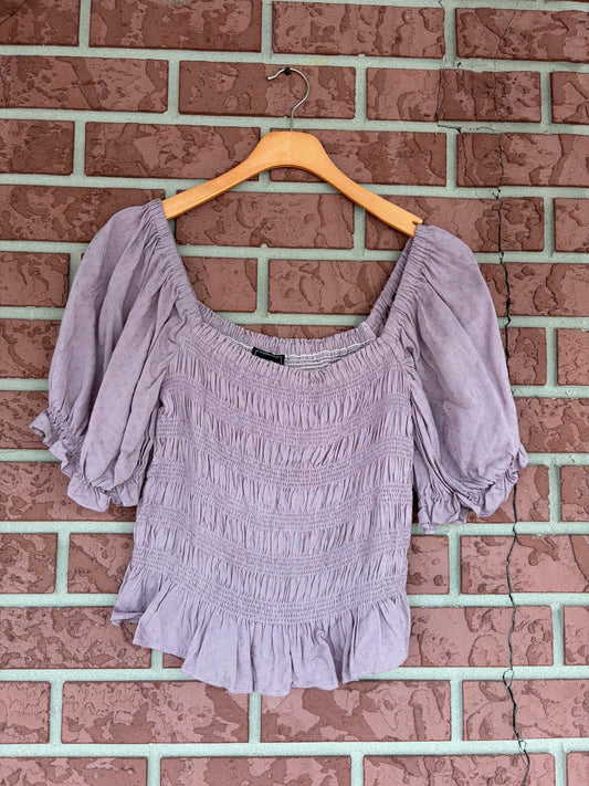 Kayla’s Armo Lavender smocked top