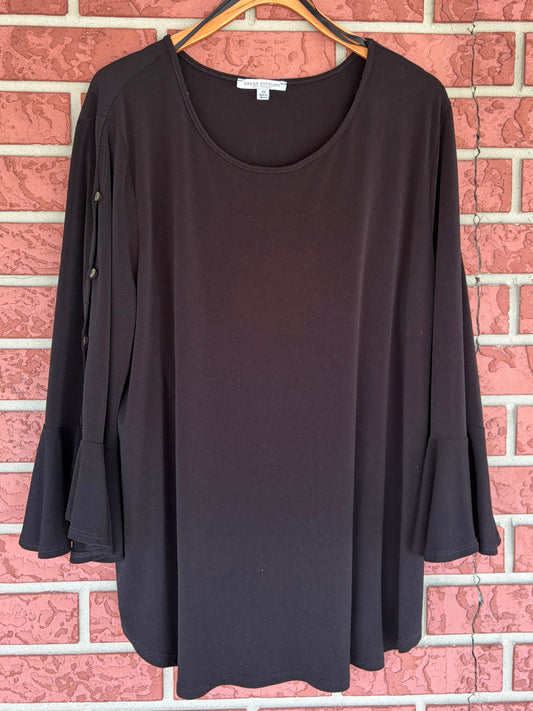 Green Envelope Black top