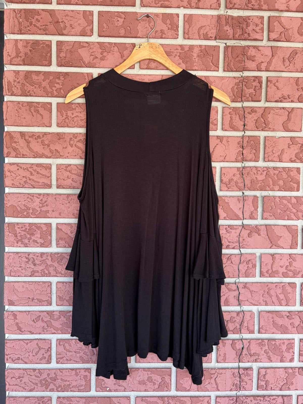 Wanna B black ruffle top