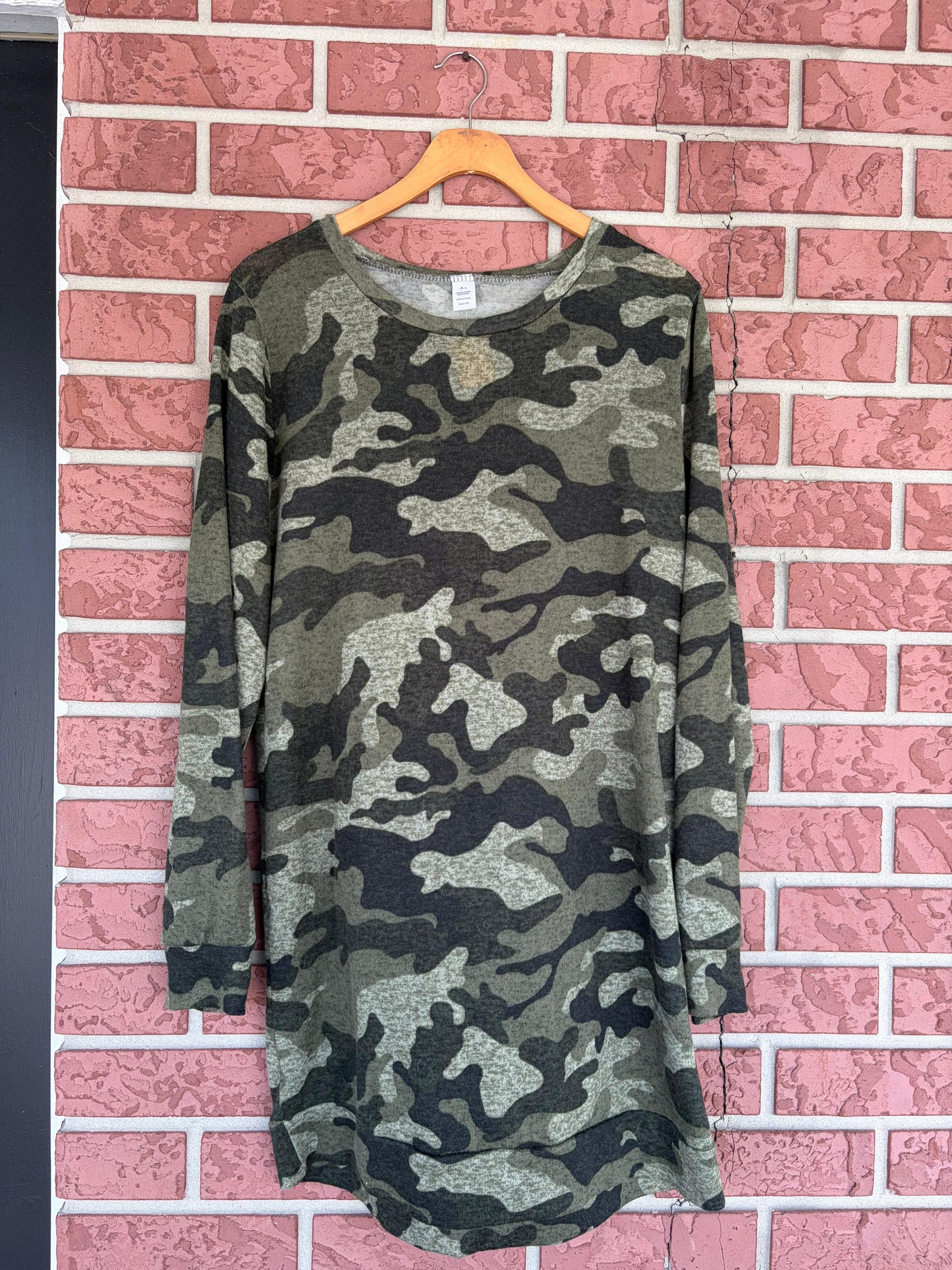 Camo long sleeve top
