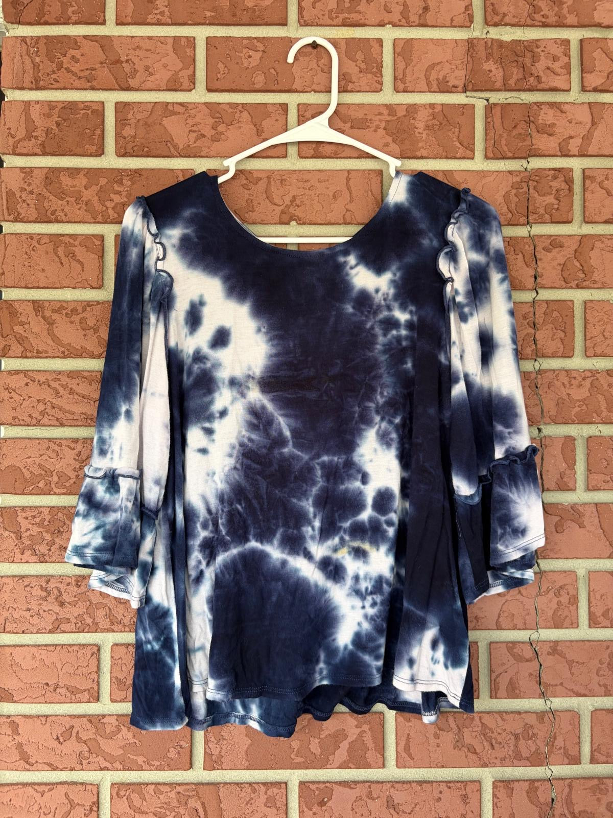 Blue tie dye ruffle sleeves top