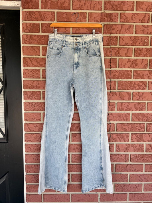 Social Tourist Two-Tone Jeans