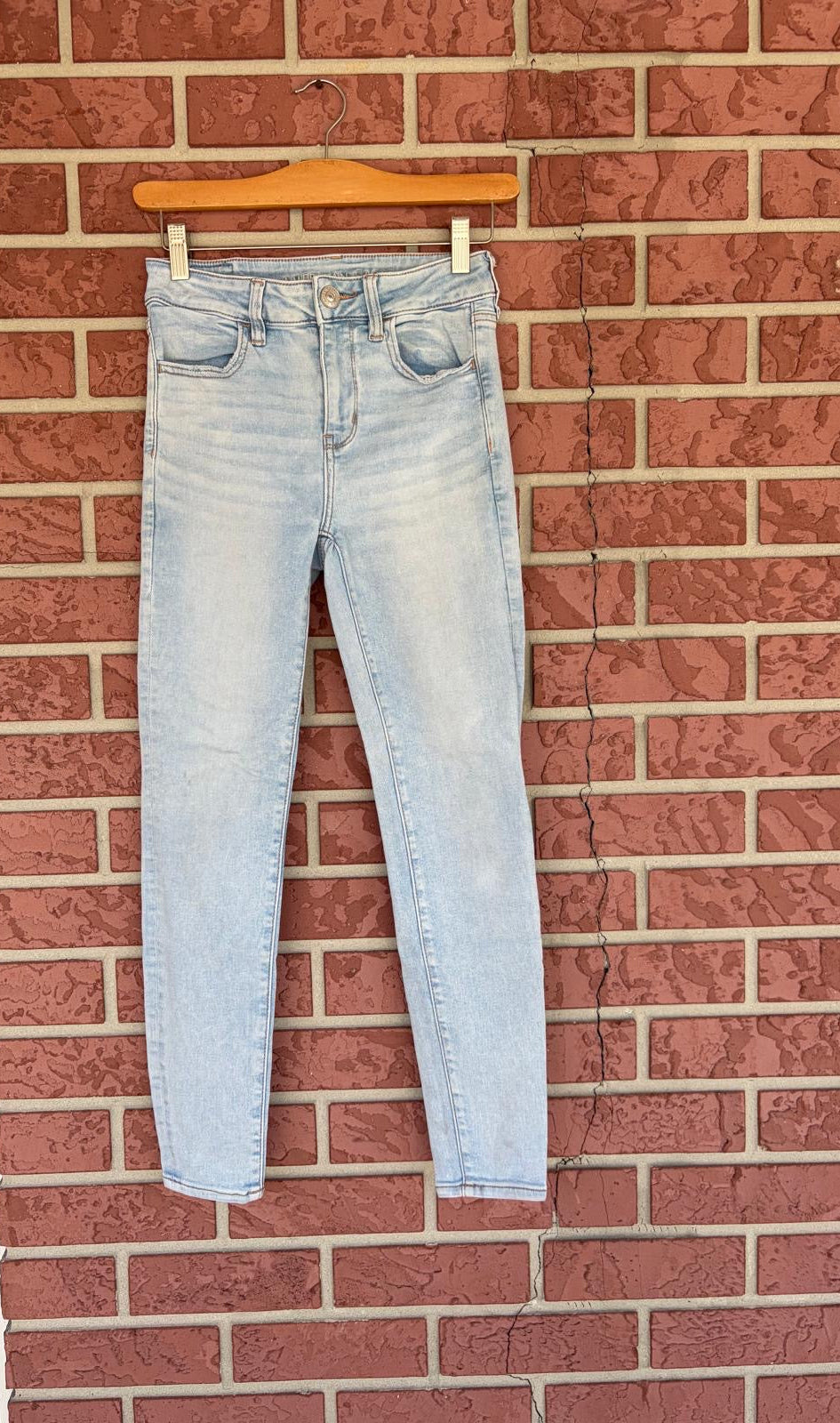 American Eagle Light Wash Straight Leg Jeans