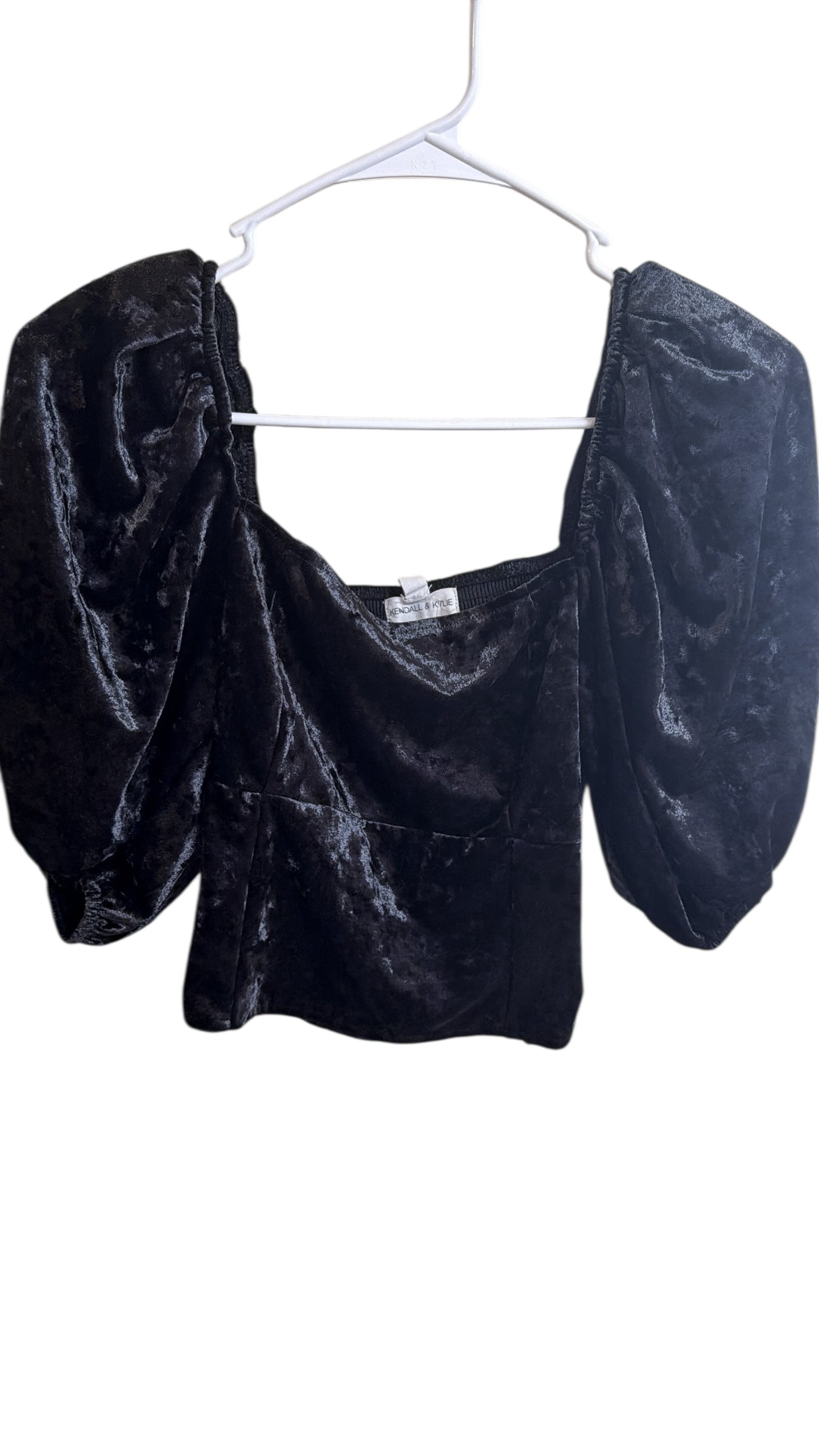Kendall & Kylie velvet puff sleeve black top