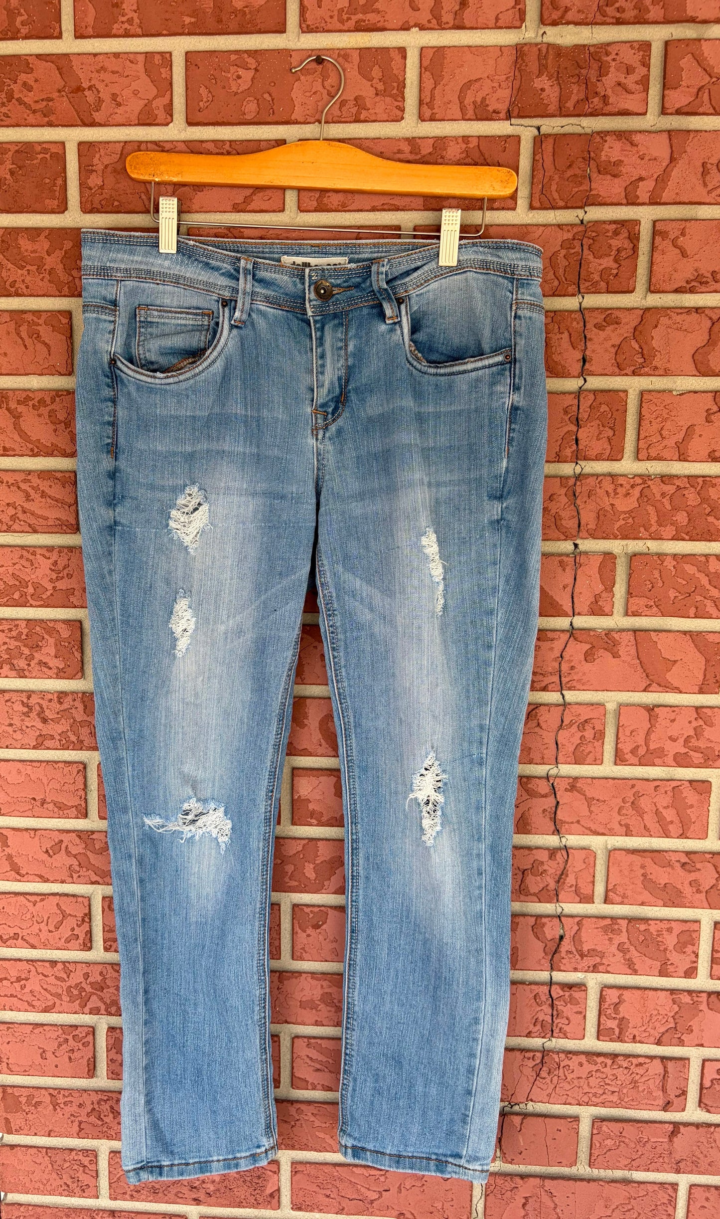 Dollhouse Light Distressed Jeans