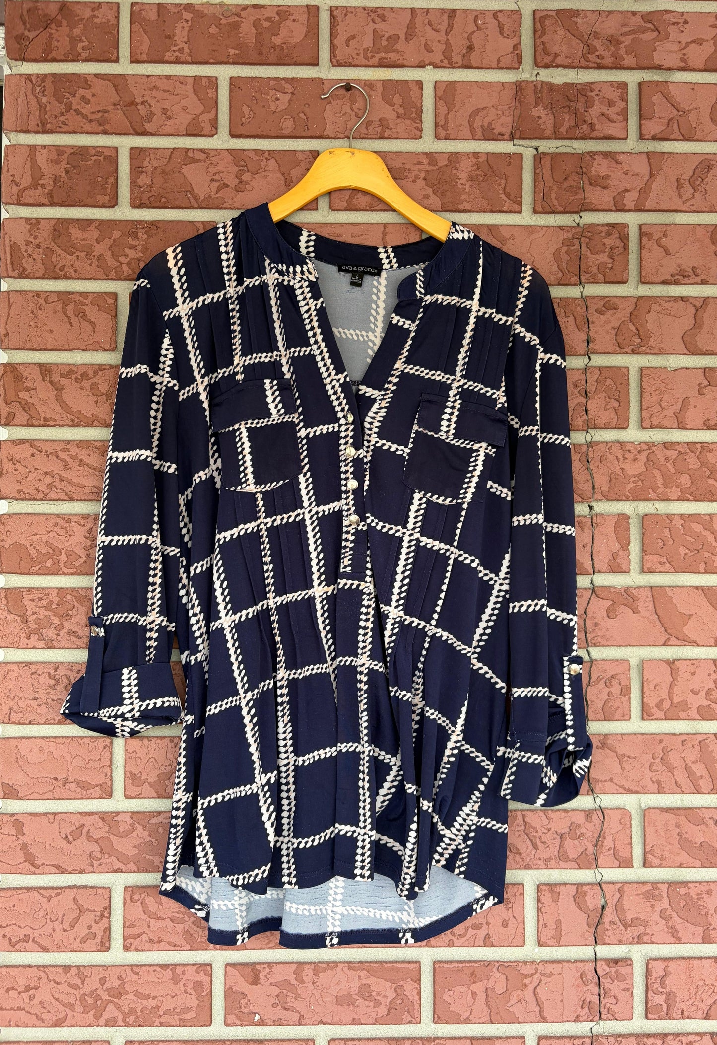 Ava & Grace Blue and White Top