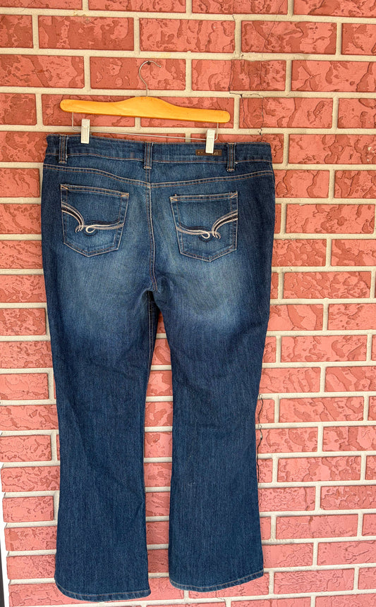 L.e.i Dark Wash Jeans