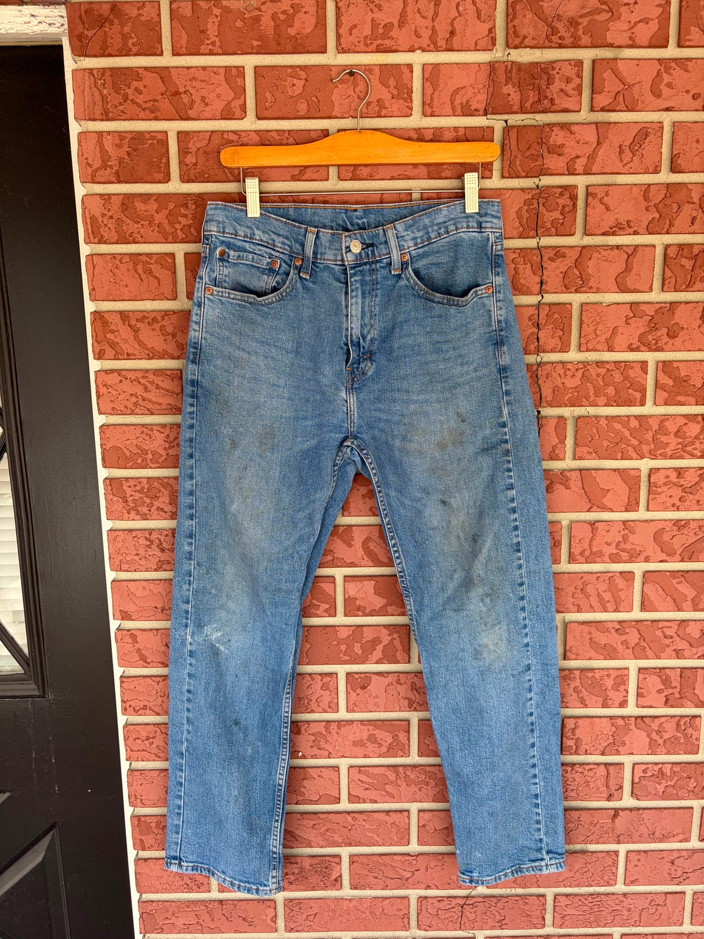 Levi Medium Wash Jeans