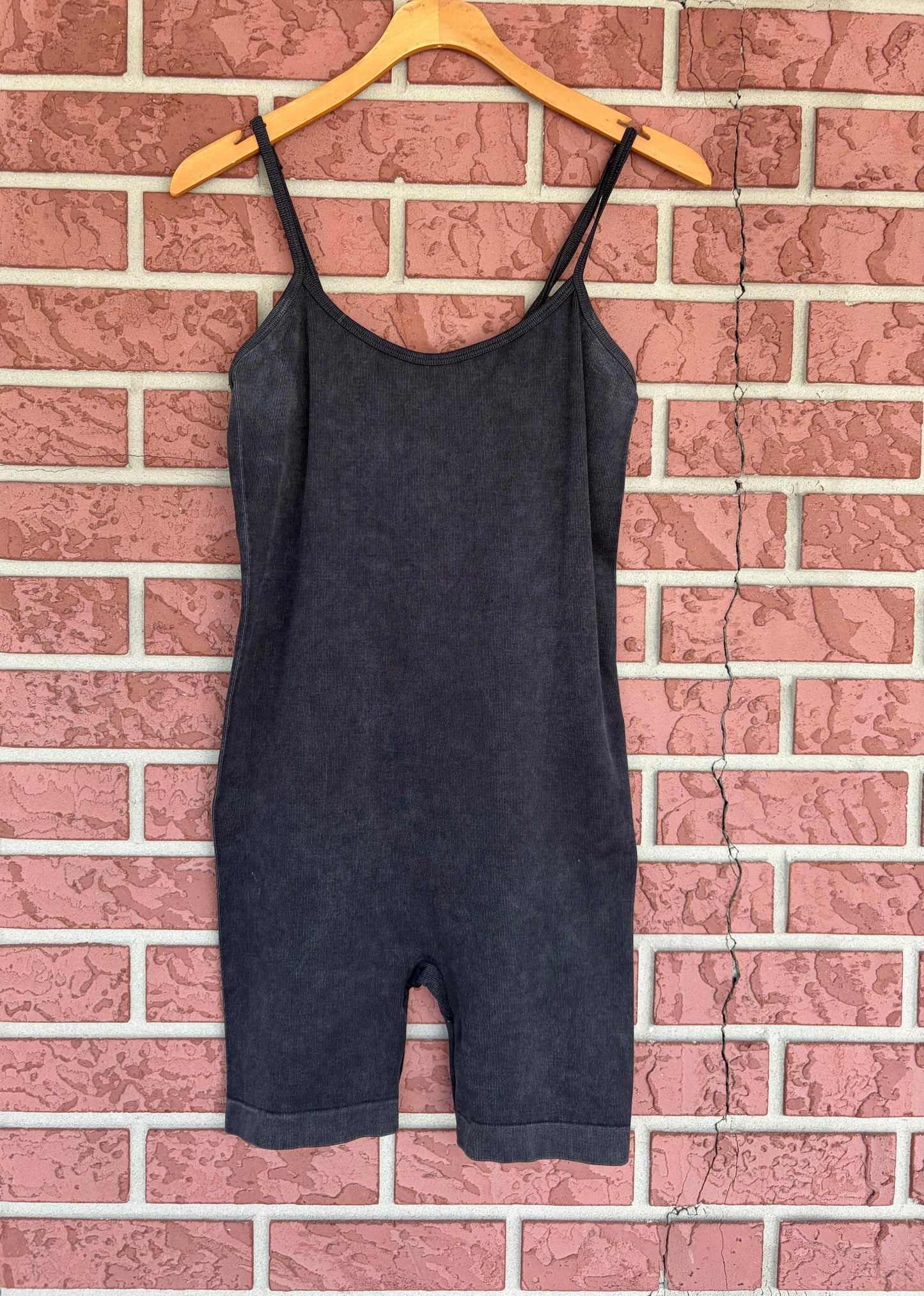 INDERO Black One-Piece