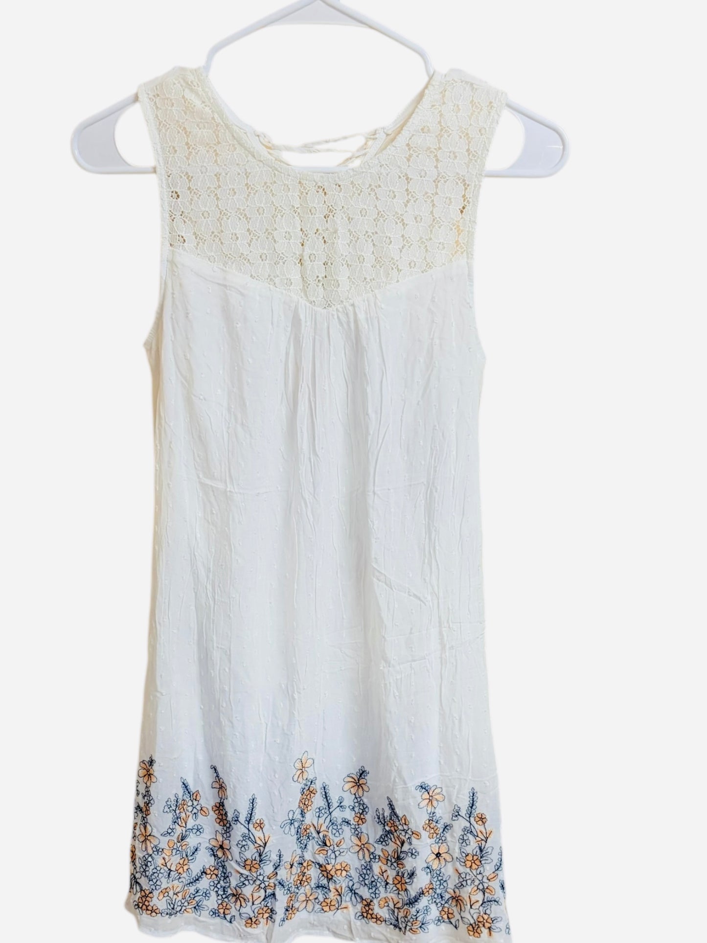 313 embroidery dress white