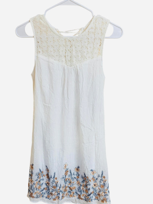 313 embroidery dress white