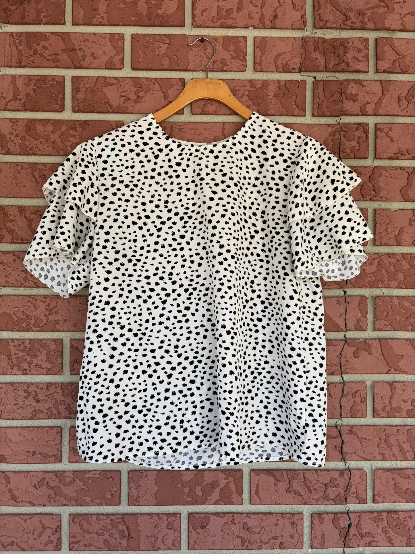 SHEIN ruffle sleeve white black top
