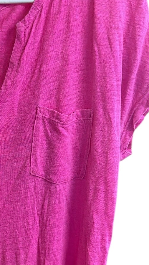 Lilly Pulitzer hot pink T-shirt