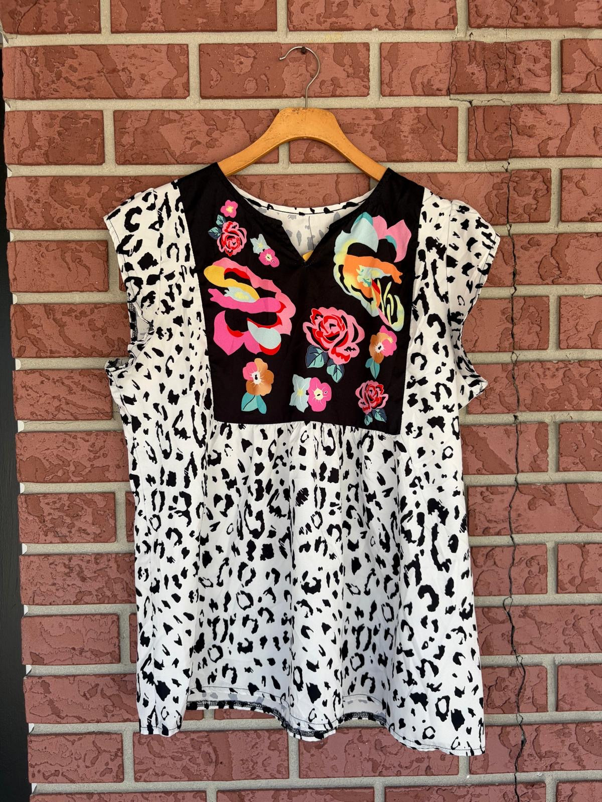 Fun print cheetah ruffle sleeve top