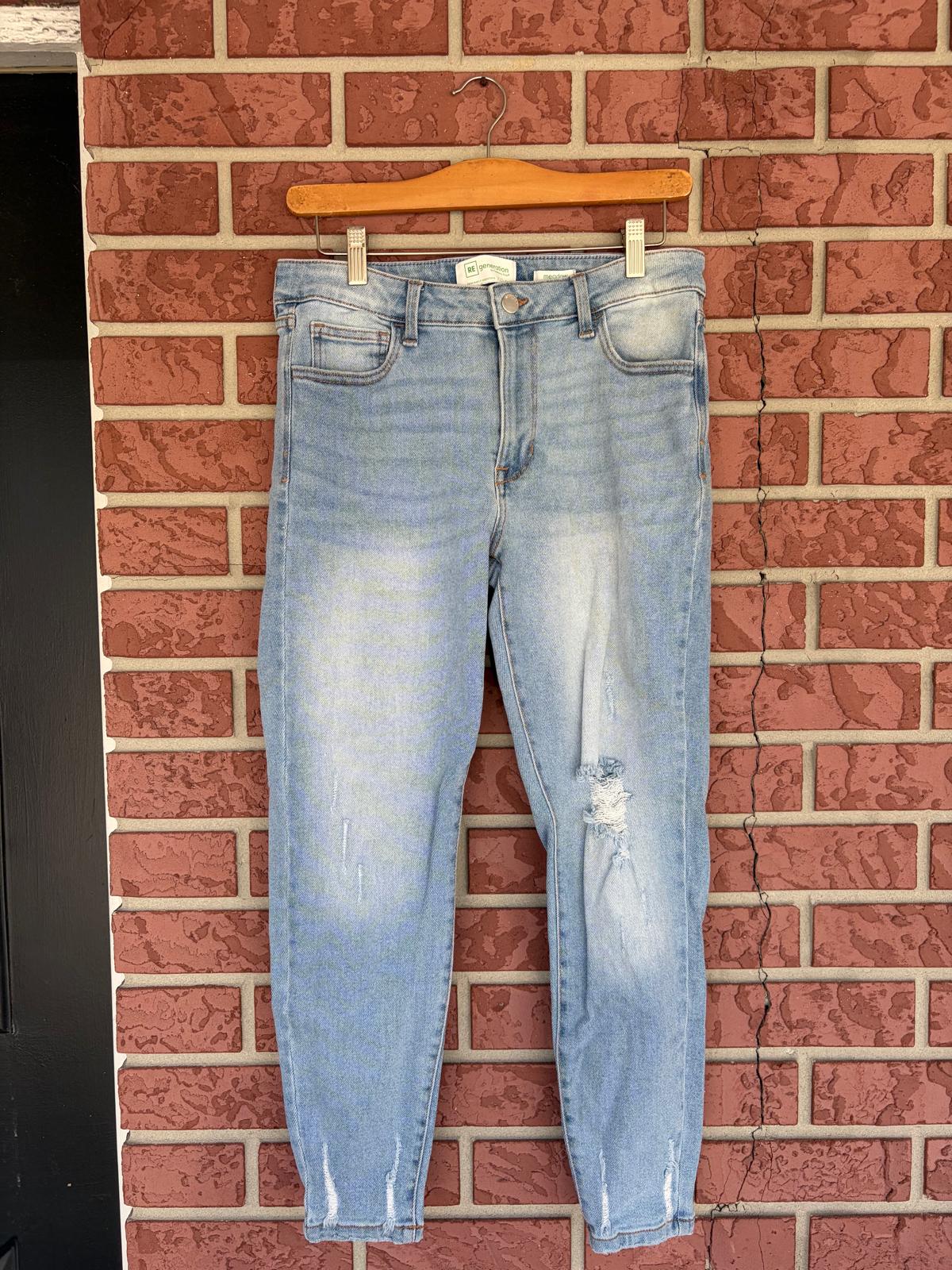 Celebrity Pink Light Wash Mom Jeans