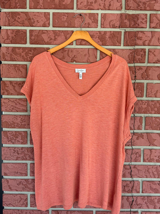 Jessica Simpson coral tee