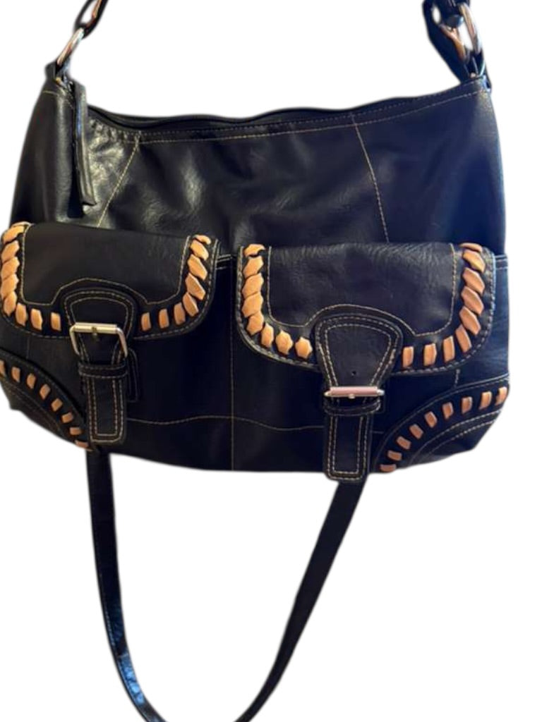 61101 Cato black leather like bag