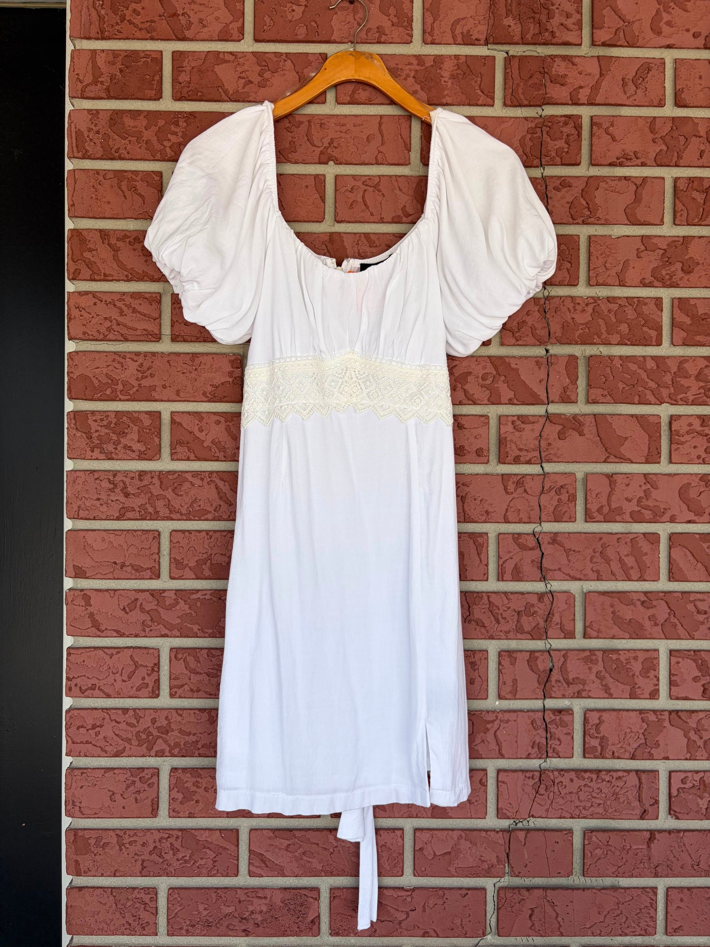 Trixxi white puff sleeve dress