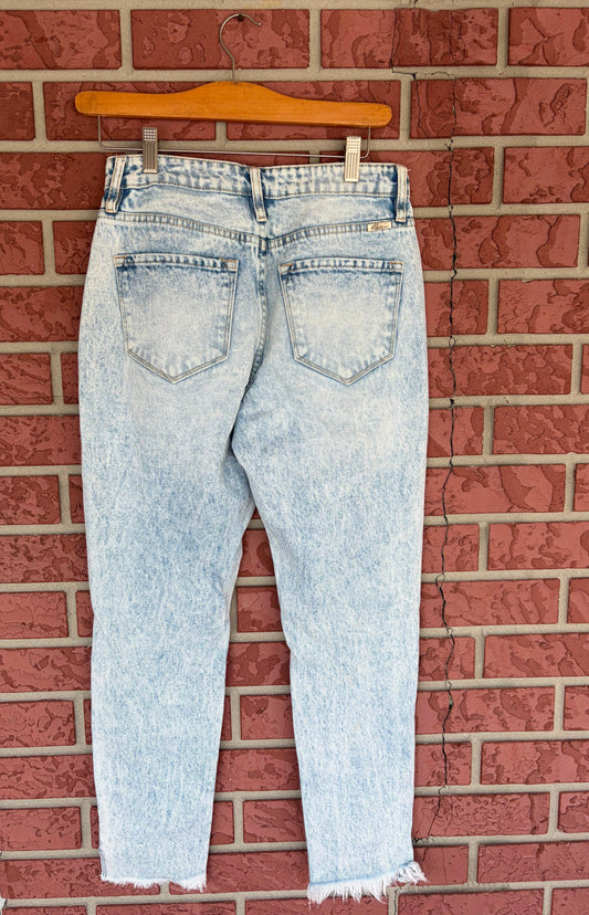 KanCan Light Wash Distressed Jeans