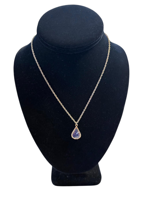Tear drop black necklace stone