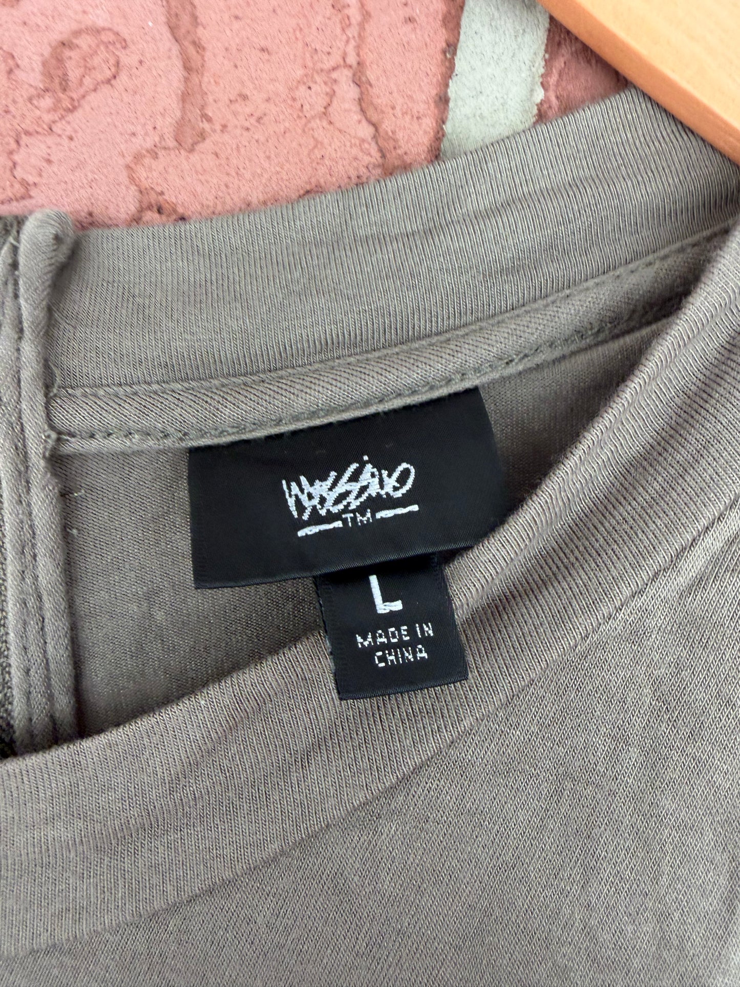 Mossimo grey shirt